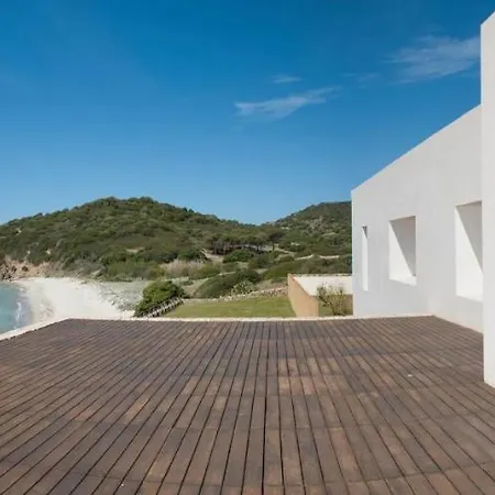 Casa de Férias A Seafront Hideaway With Spectacular Water Views *