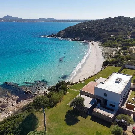 Casa de Férias A Seafront Hideaway With Spectacular Water Views